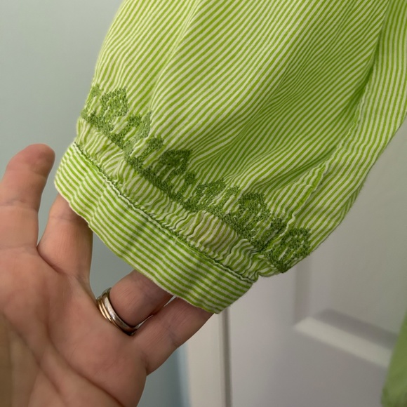 Life Style Size 1X light, flowing, green shirt, 3/4 sleeve - Picture 3 of 6